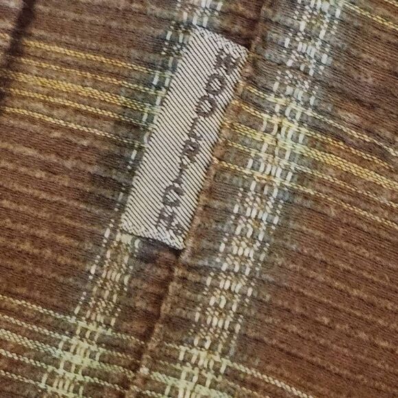 Woolrich Brown Plaid Medium Weight Button Down Shirt Men's Medium (4054) - Picture 5 of 7